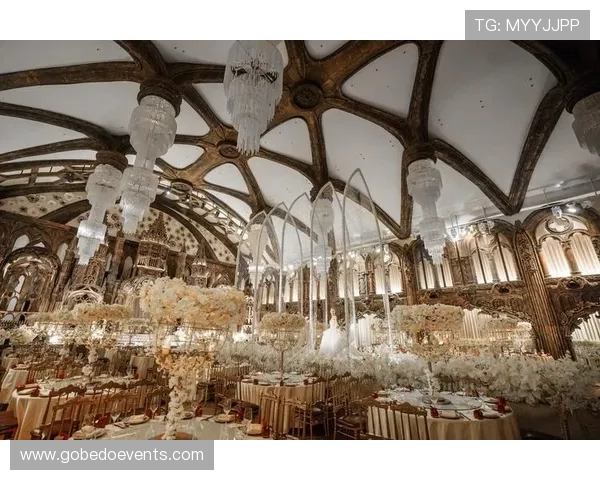 皇家真人平台致力于打造豪华高端的娱乐体验，让每位玩家都感受到皇家尊贵的待遇